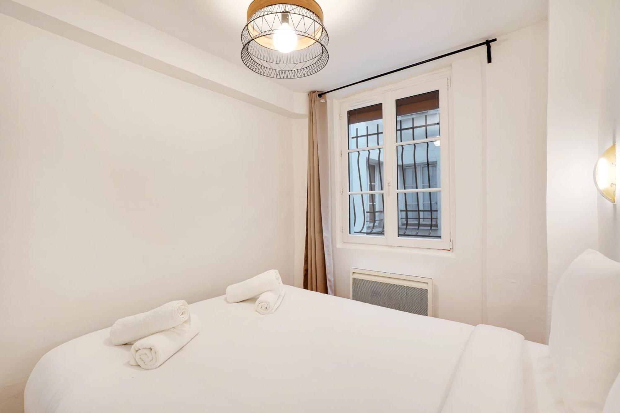 Marais - Vosges Luxury Flat Apartment Париж Екстериор снимка